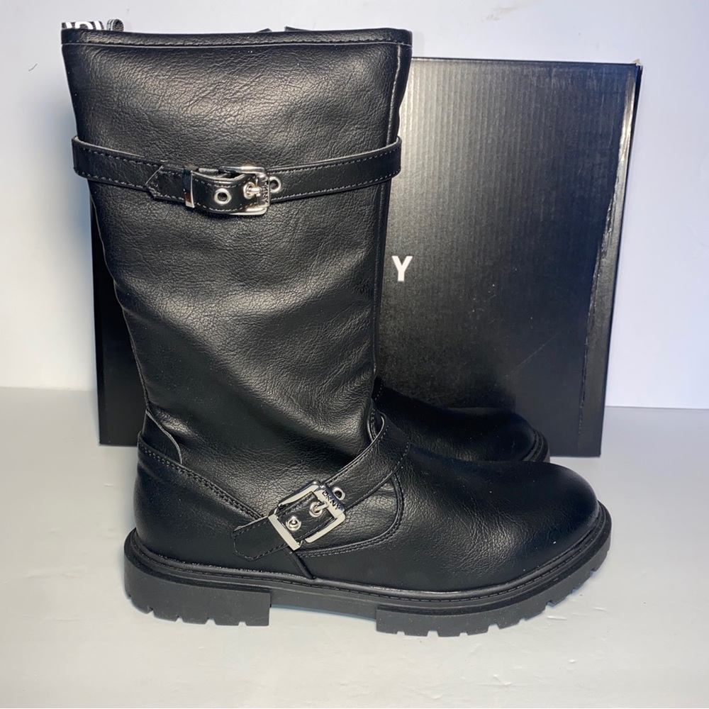 DKNY DKN743CC SUNNY BUCKLE BLACK BOOTS SIZE 6Y WOMEN SIZE 7.5